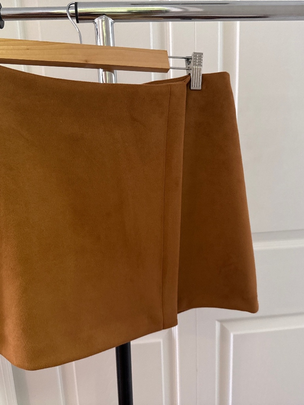 Gianni bini faux suede skirt